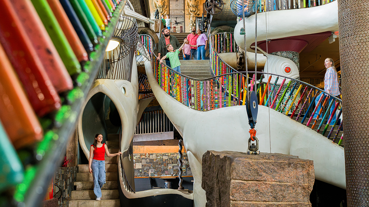 Educational adventure trips for students to St. Louis