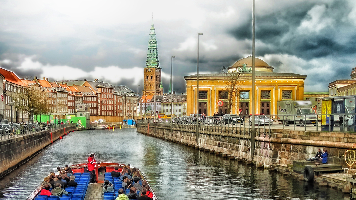 Educational history trips for students to Denmark