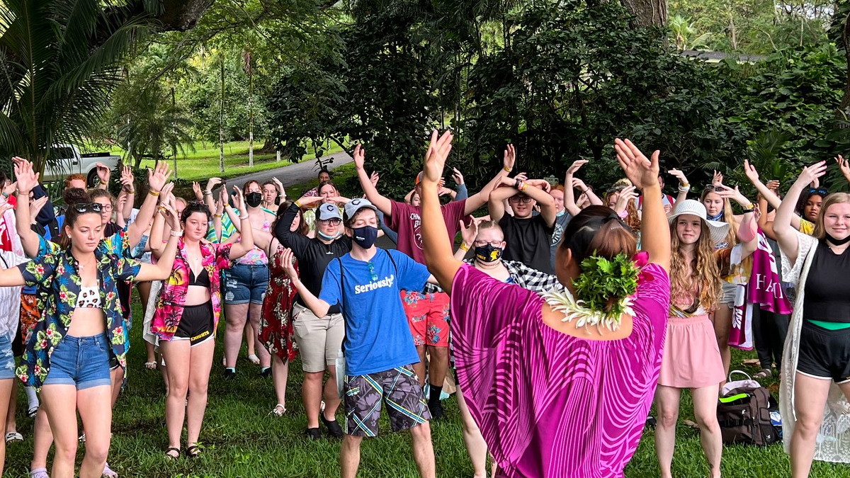Educational history trips for students to Hawaii
