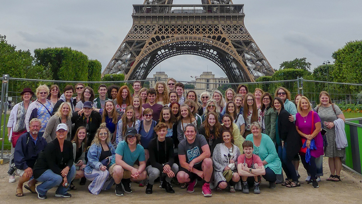Educational language immersion trips for students to France