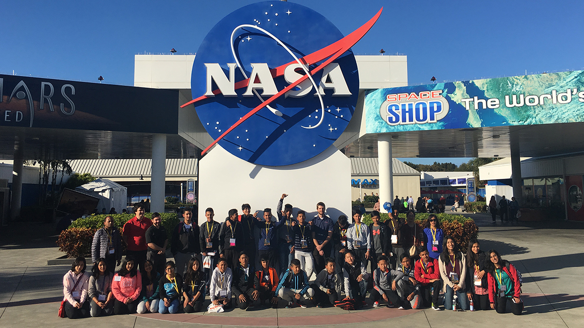 Educational STEM trips for students to Orlando